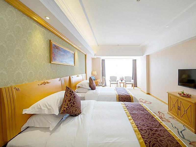 Vienna Hotel Guilin Wanfu Square מראה חיצוני תמונה